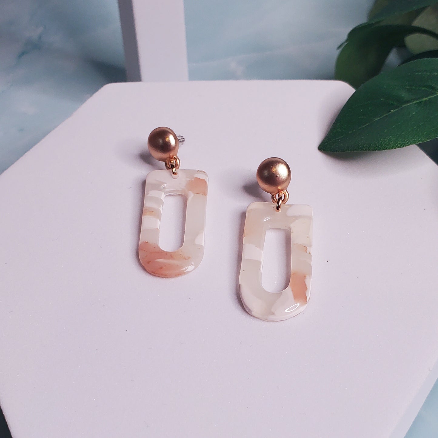 Marble Small Arch Dangle