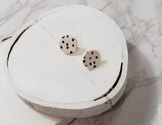 Black Dotted Circle Stud Earrings