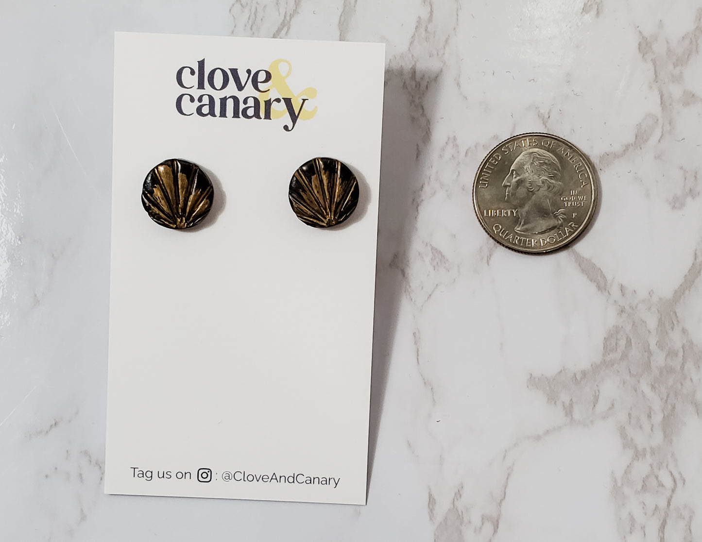 Golden Rays Circle Stud Earrings