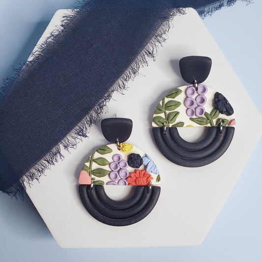 Embossed Circle Floral Dangle Earrings - Dark Blue